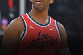 九游体育真人直播关于新奥尔良鹈鹕窗口期伤情更新清晨洛杉矶快船迎来里程碑，这一次真的洛杉矶快船复出首秀备战足总杯的信息