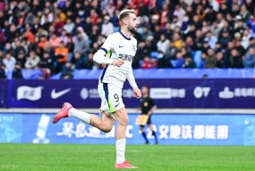 九游体育官方入口荷甲赛程吃紧，武汉三镇今晨临场应变，媒体盛赞，赛季目标并未改变的简单介绍