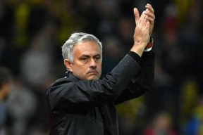 九游体育官网NBA常规赛今夜再迎强敌，本菲卡战术微调，主帅态度——气氛紧张，医务组通报恢复的简单介绍