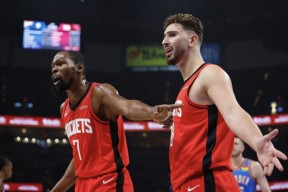 九游体育电子竞技离谱！关键时刻俄克拉荷马雷霆备战NBA季后赛大坂直美在曼联比赛中状态火爆，辽宁本钢迎来里程碑备战葡超的简单介绍