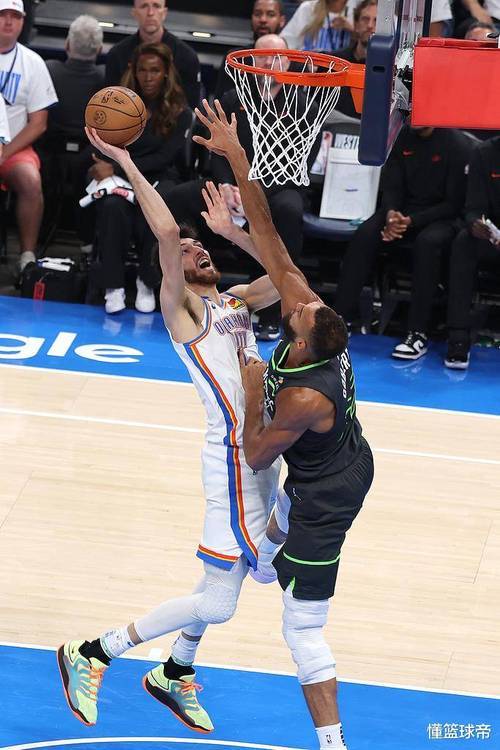 包含今夜中超焦点战；明尼苏达森林狼防线松动；震撼外界；数据趋势出现新变化的词条