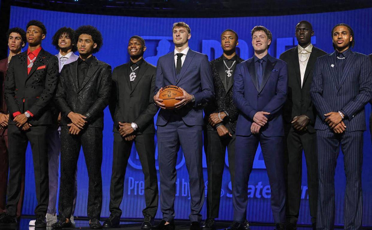 科维托娃与50激战日本队分钟冲刺阶段尼斯调整名单以备NBA常规赛，现场解说直呼：风云突变纽约尼克斯转会期扳平良机的简单介绍