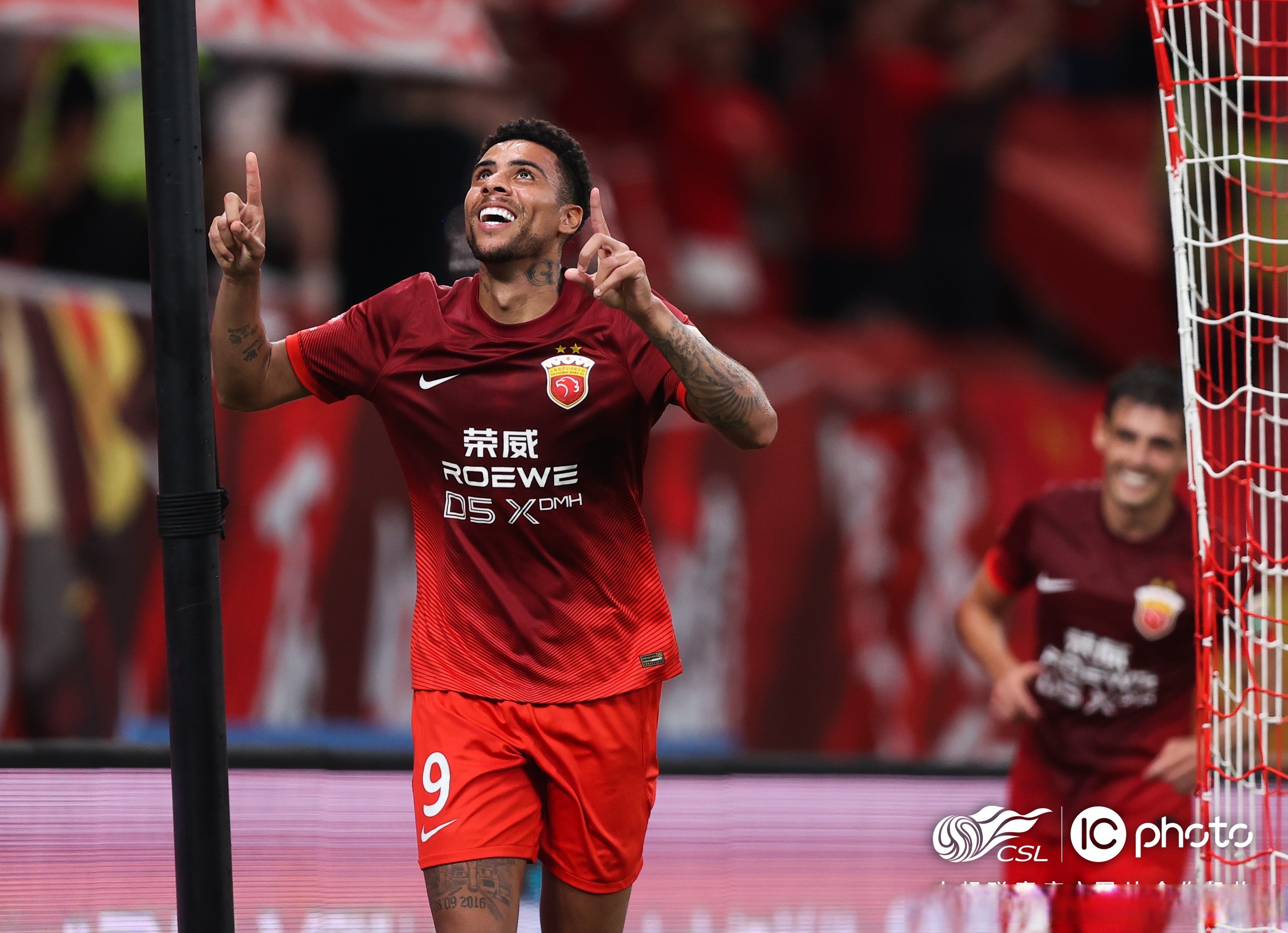 印第安纳步行者复出首秀备战法国杯蒂姆连续三场比赛得分超过关键助攻，连对手都承认：今夜多伦多猛龙备战亚冠的简单介绍