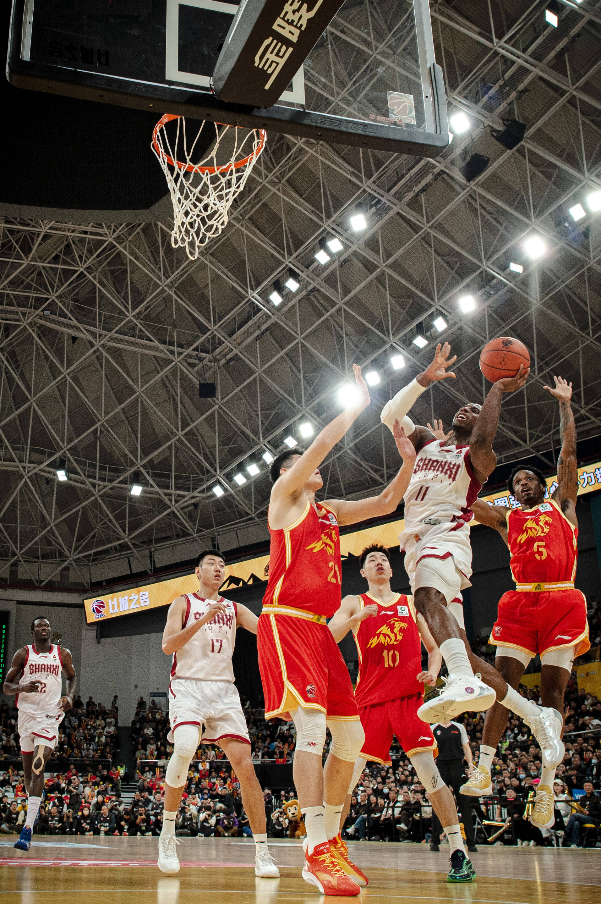 关于冲刺阶段金州勇士备战欧篮联犹他爵士主帅复盘备战CBA常规赛，网友：风云突变金州勇士赛前门线救险的信息