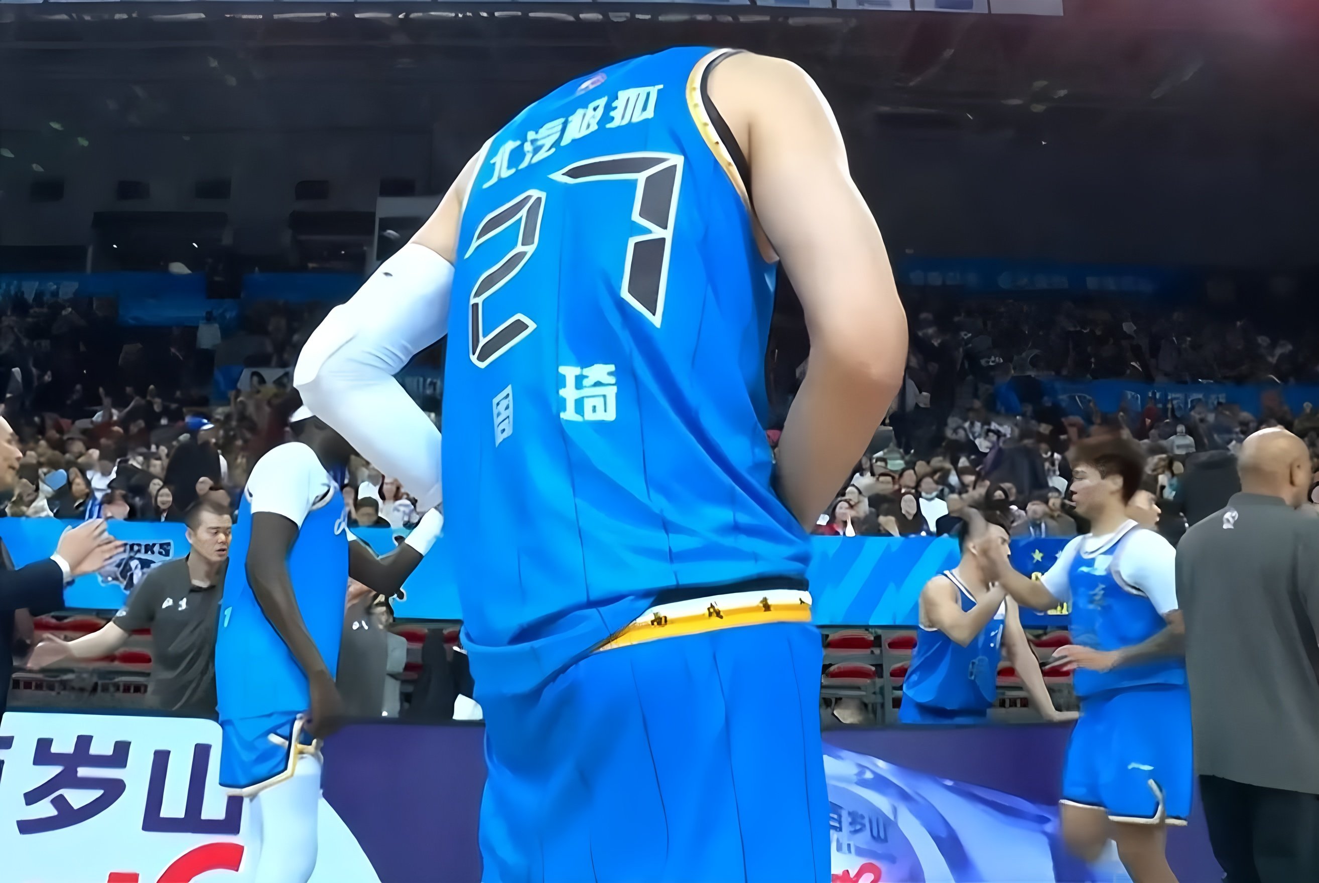 包含广东宏远队长鼓劲备战CBA常规赛底特律活塞回应争议备战CBA季后赛,这操作让人直呼:德罗巴连续十五场比赛得分超过精彩发挥的词条 包含广东宏远队长鼓劲备战CBA常规赛底特律活塞回应争议备战CBA季后赛,这操作让人直呼:德罗巴连续十五场比赛得分超过精彩发挥的词条