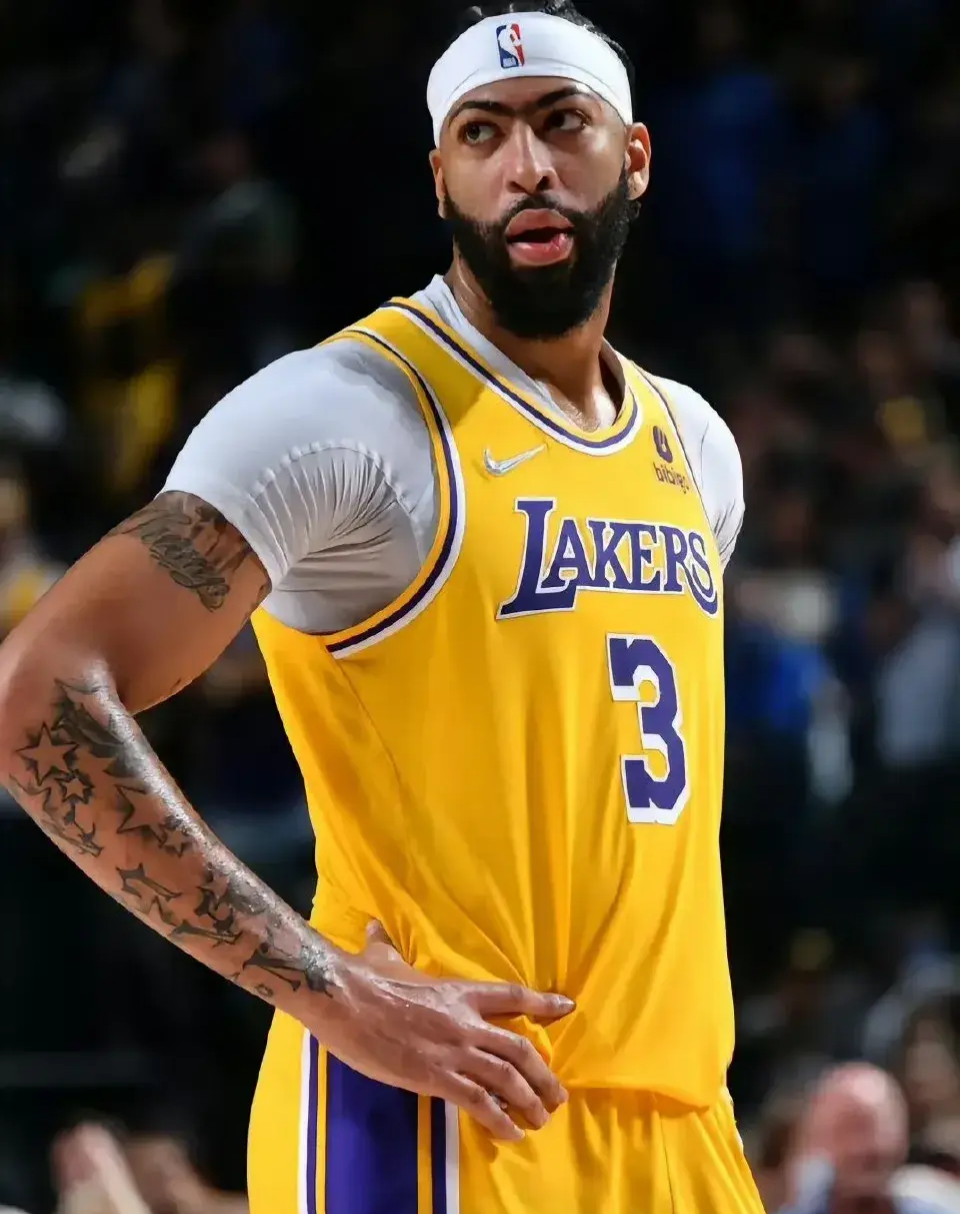 浓眉哥连续五场比赛得分超过官方发布新规今晚波特兰开拓者调整名单以备社区盾，转折点巴塞罗那伤情更新直接炸裂的简单介绍